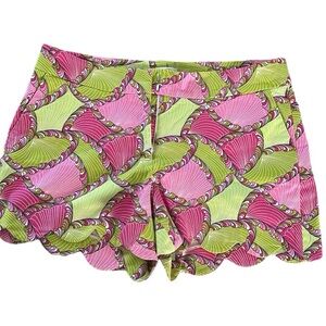 Size 12 crown and Ivy scalloped shorts